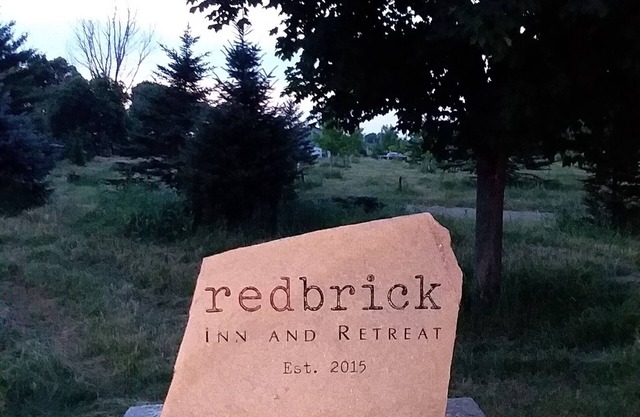 Redbrick Inn y retiro de la suite Behringer