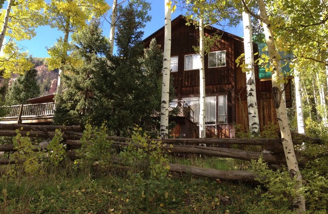 RedCliff Mountain Lodge en West Fork Dolores River para una excelente pesca