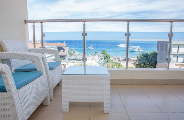 Redcon Suites
