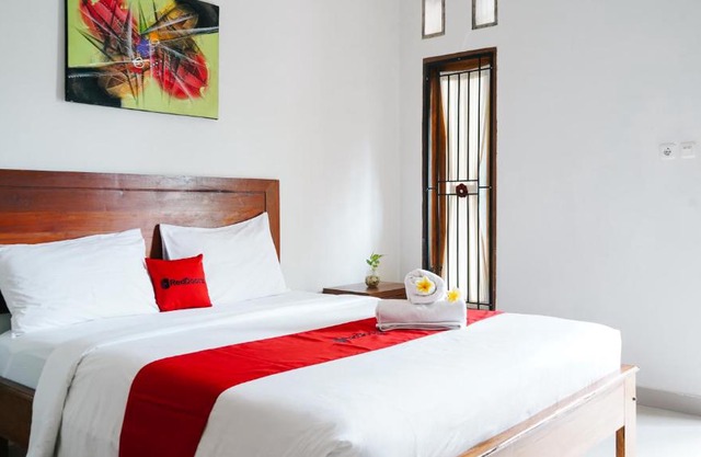RedDoorz at Ampenan Mataram Lombok