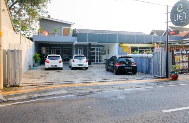 RedDoorz at Hotel Putra Perdana Klaten