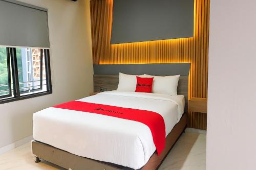 RedDoorz at K1 Hotel near Cipanas Cianjur