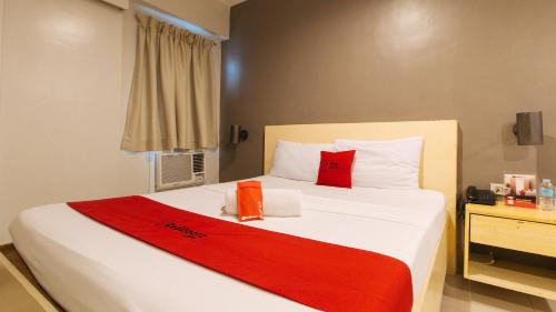 RedDoorz at Samat Mandaluyong