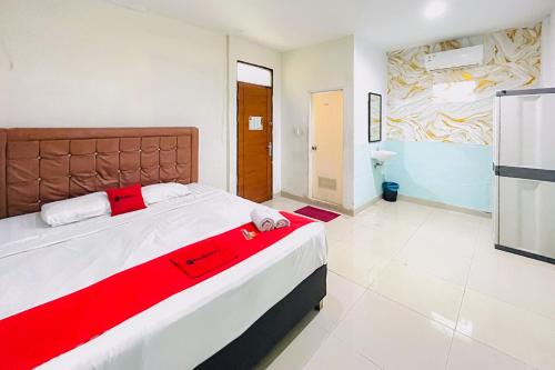 RedDoorz at STM Suite Medan Amplas