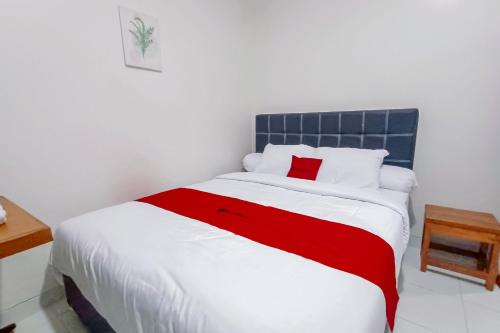 RedDoorz at Tebee Homestay near Tugu Kartasura