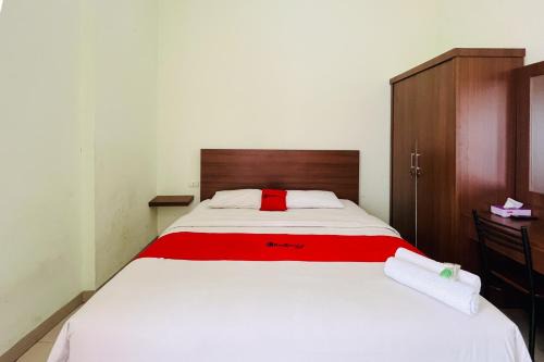 RedDoorz At Teratai Homestay Medan Amplas