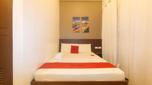 RedDoorz at Traveler Inn Matina