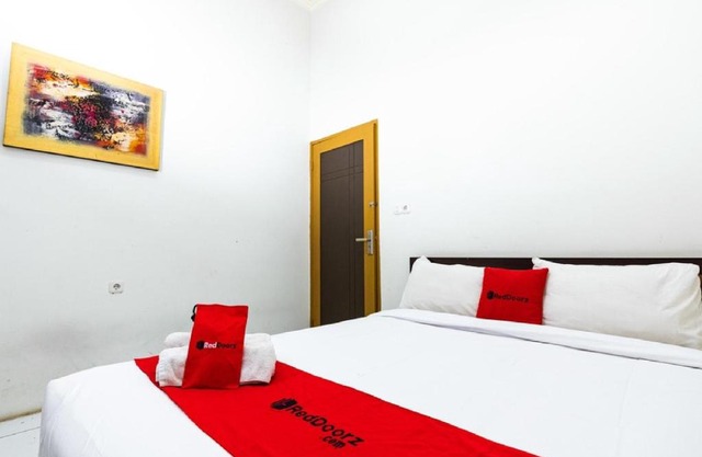 RedDoorz @ Hertasning Area 2