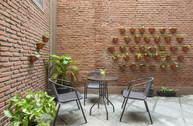 RedDoorz Hostel near Malang Train Station 3