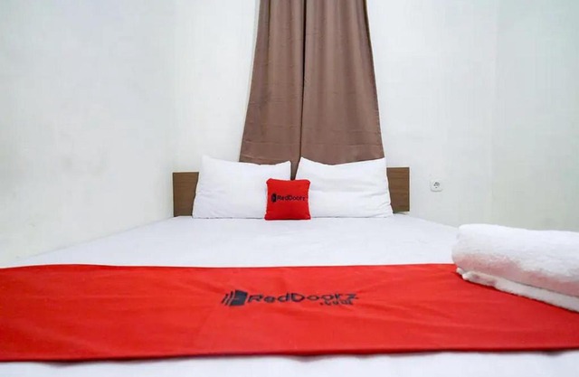 RedDoorz near Ekowisata Mangrove Belawan Medan