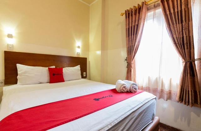 RedDoorz near Halim Perdanakusuma 3