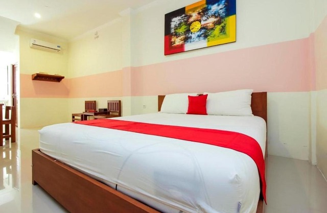 RedDoorz Near Jalan Jendral Sudirman