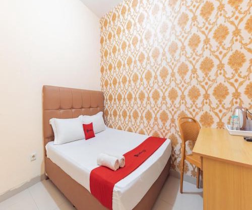 RedDoorz near RS Permata Cirebon