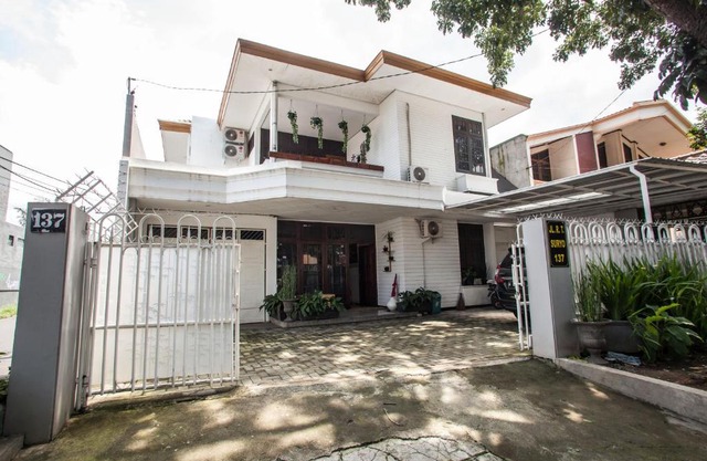 RedDoorz near Sanan Malang