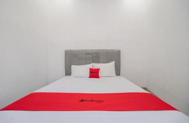 RedDoorz near Tugu Coklat Pesawaran Lampung