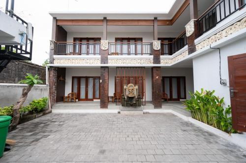 RedDoorz Plus at Yasa's Living Denpasar