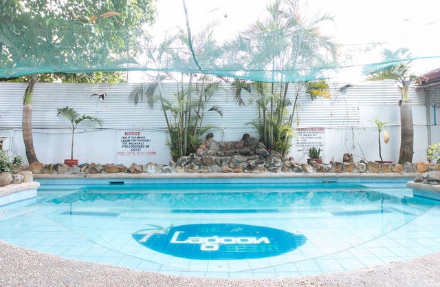 RedDoorz Plus @ Lagoon Beach Resort Zambales