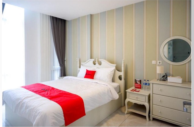 RedDoorz Plus @ Madukoro Raya Semarang