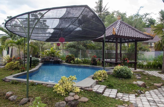 RedDoorz Plus near Banyuwangi Airport