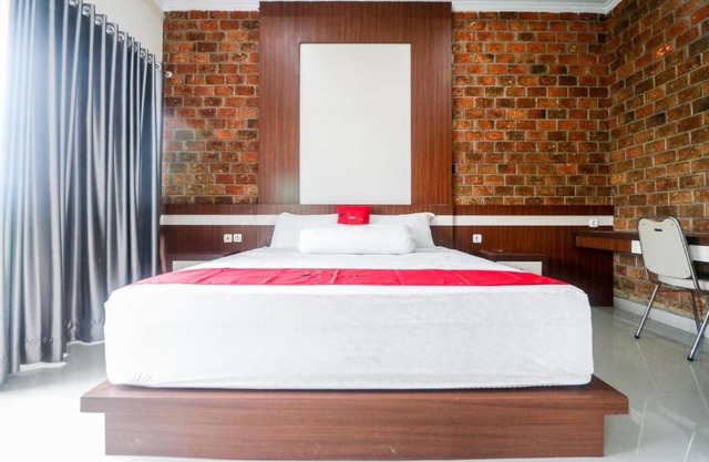 RedDoorz Plus near Kualanamu Airport Medan