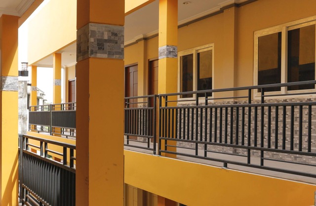 RedDoorz Plus near Palembang Square Mall