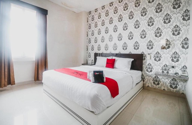 RedDoorz Plus near Universitas Negeri Makassar