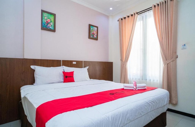 RedDoorz Plus Syariah @ Jalan Dokter Wahidin Bojonegoro