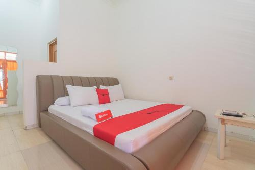 RedDoorz Resort Syariah @ Batu Apung Purwakarta
