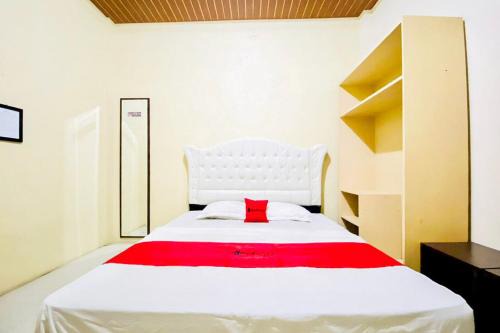 RedDoorz Syariah at Aisyah Stabat