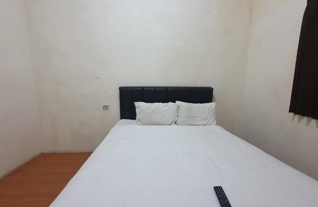 RedDoorz Syariah At Demasto Homestay Jember
