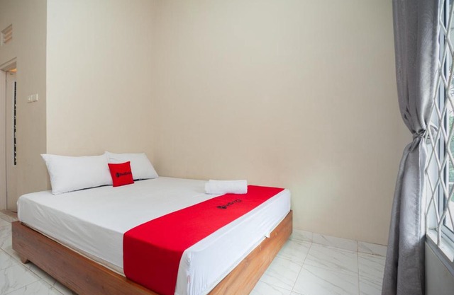 RedDoorz Syariah near Bundaran Hajimena Lampung