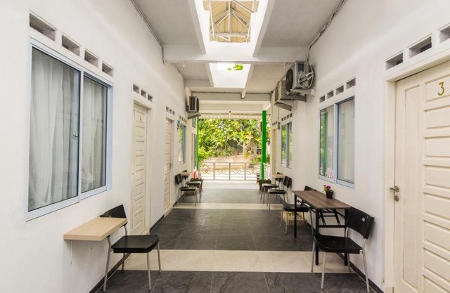 RedDoorz Syariah near Tanjung Pinang City Center
