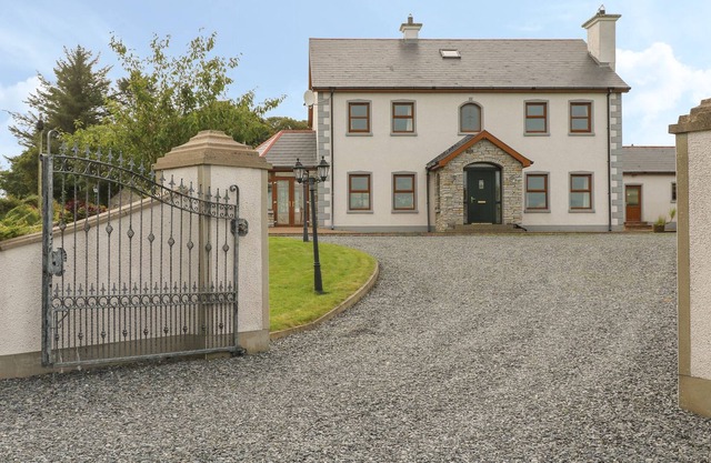 REDFORD VIEW, family friendly in Culdaff, County Donegal