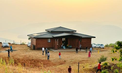 Redstone Villa By Koyna Stays