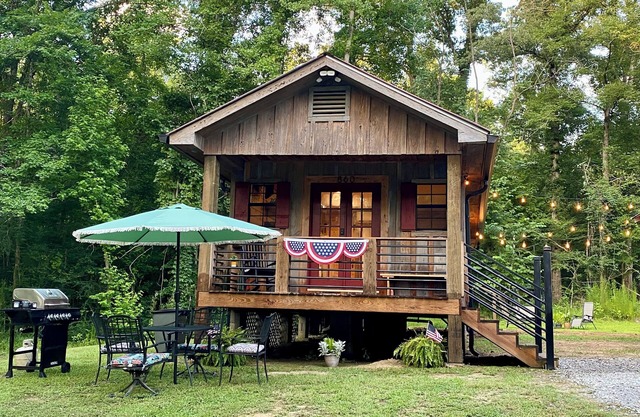 Close to Vicksburg & Military Park