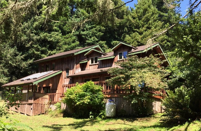 Redwood haven - océano, secoyas y ríos cercanos