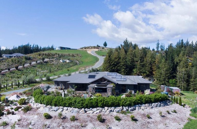 Redwood Valley B & B