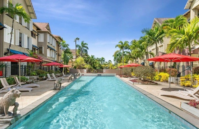 Reef Apartment Cairns - 4 Pools, Resort & BBQ