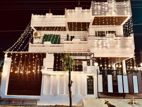 ReeGi Luxury Stay