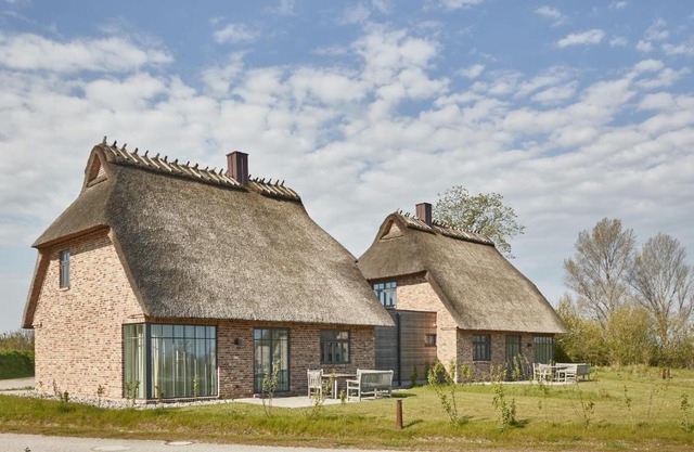 Reetdorf Geltinger Birk Malerhaus Eisnebel