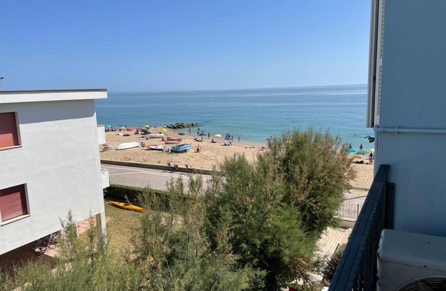Ref 13 Summer Rental – Sea view apartment