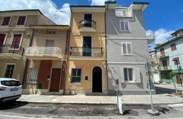 REF. 88 - GASSA SPAGNOLA - Double bedroom with balcony in Guest House Frangimare
