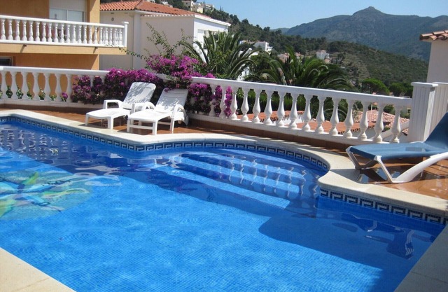 Ref. Can07 - CONFORTABLE VILLA CON VISTAS AL MAR