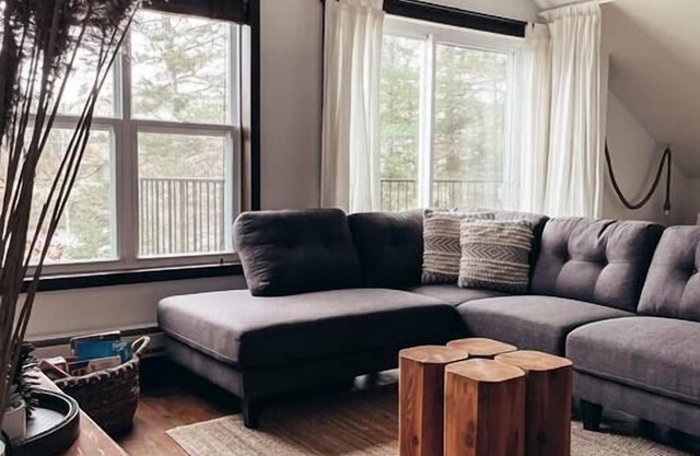 Refuge de la Rouge–Tremblant,Chimenea, Kayak, Frente al agua