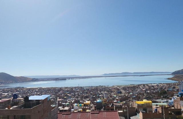 REFUGIO PANORAMICO EN PUNO 3 Niveles con Vista al Lago Titicaca y la Ciudad