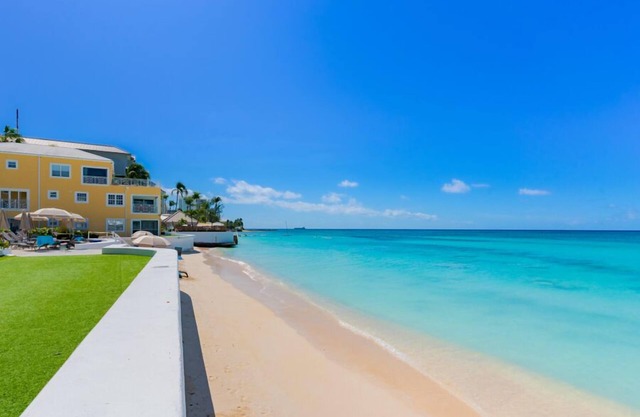 Regal Beach Club # 112
