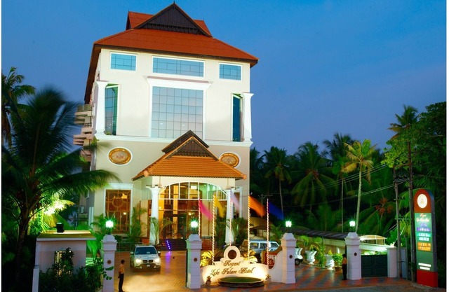 Regant Lake Palace