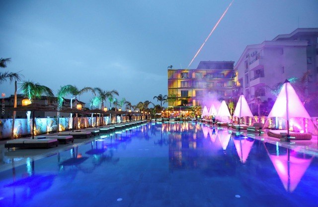 Regina Palm Resort