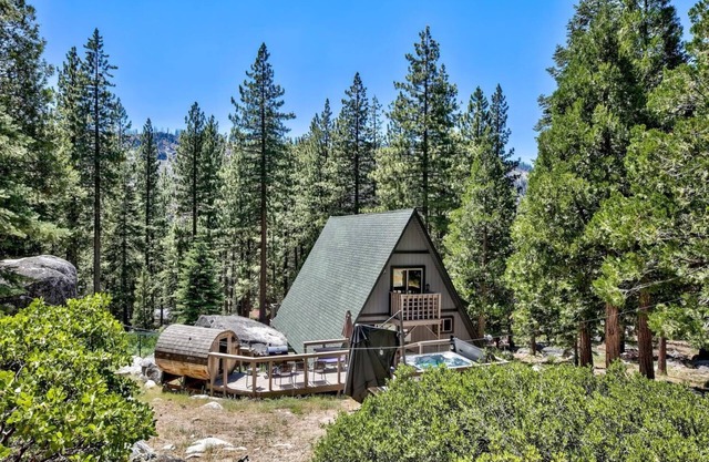 The Reindeer A Frame with Hot tub and Sauna, Pet Friendly