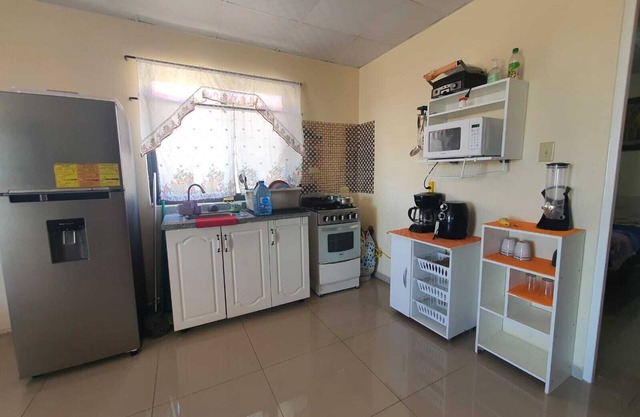 Relájate con toda la familia en este tranquilo lugar para quedarse.